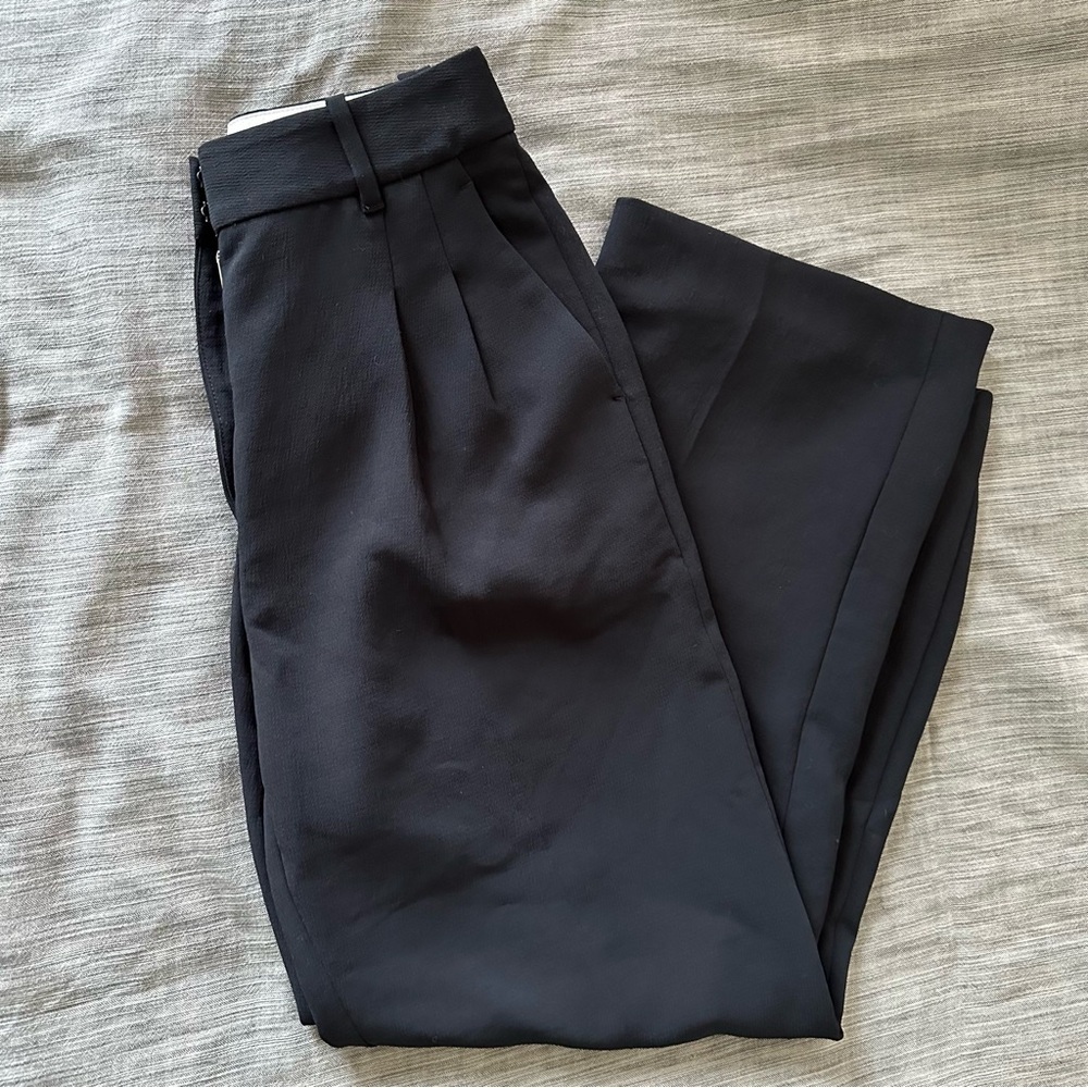 Aritzia Effortless Pants
